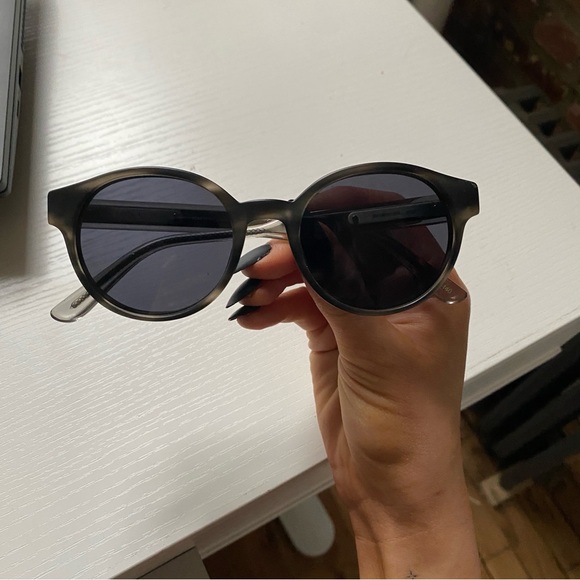 Bottega Veneta black circular sunglasses - Picture 3 of 6